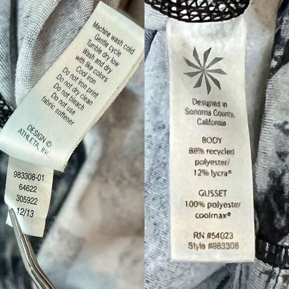 Athleta Cosmic Chaturanga Black White Capri Cropped Activewear Leggings SMALL - Picture 11 of 12